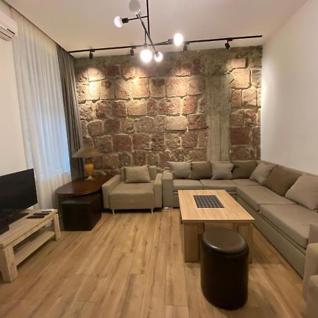 Nice Loft On Uznadze Street Тбілісі Екстер'єр фото